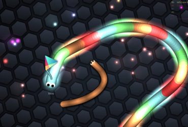 4 Similar Games like Slither.io